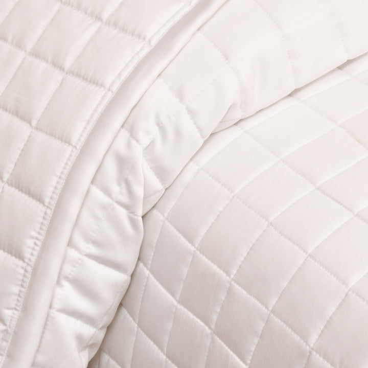 CHECKS DESIGNS | Bamboo Quilted Bedcovers - King Size (96x106 inches)