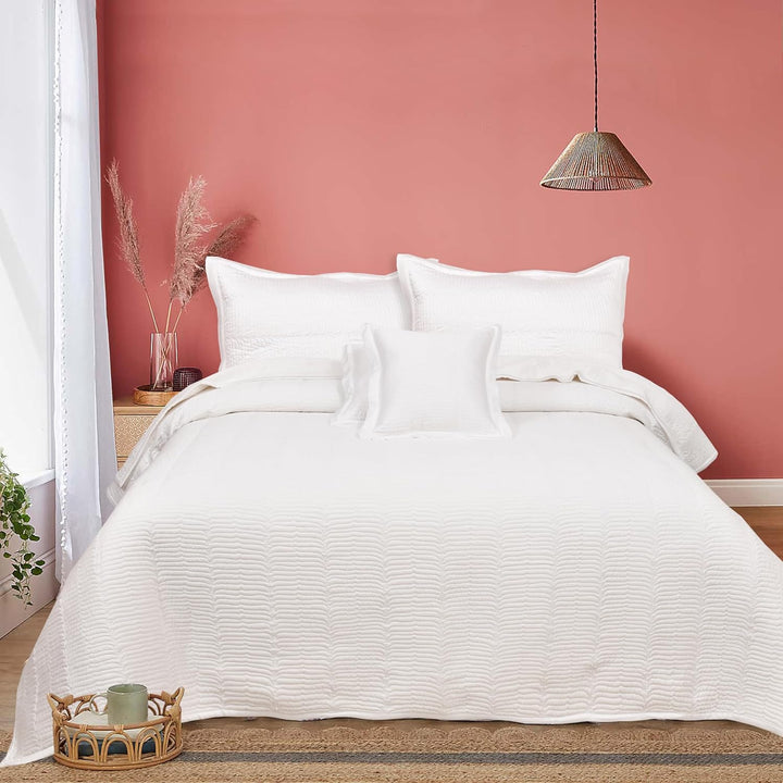 MODERN DESIGN | Bamboo Quilted Bedcovers - King Size (96x106 inches)