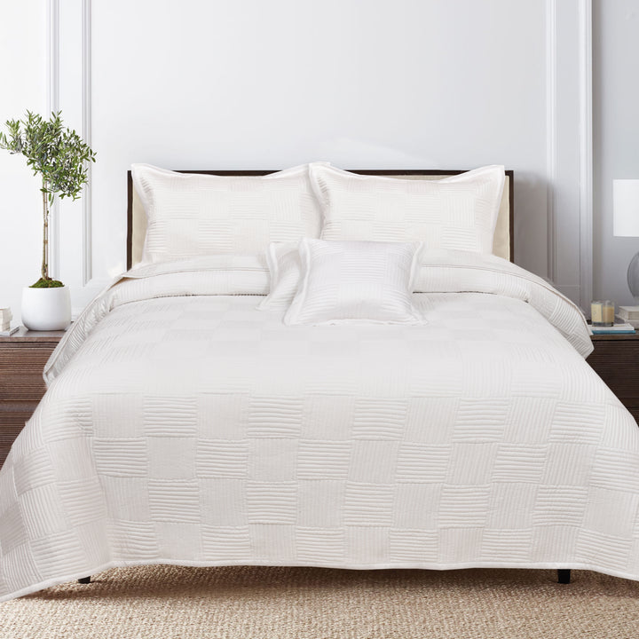 RIPPED CHECKS | Bamboo Quilted Bedcovers - King Size (96x106 inches)